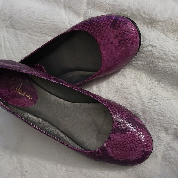 Purple Snakeskin Women's Flats - Picture 2 of 8